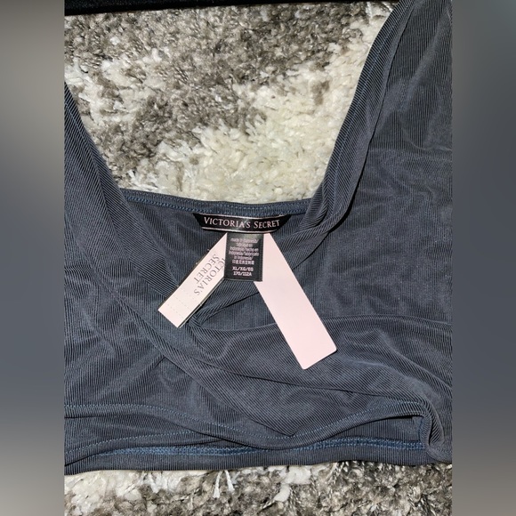 Victoria’s Secret Wrap Crop Top - Picture 6 of 7